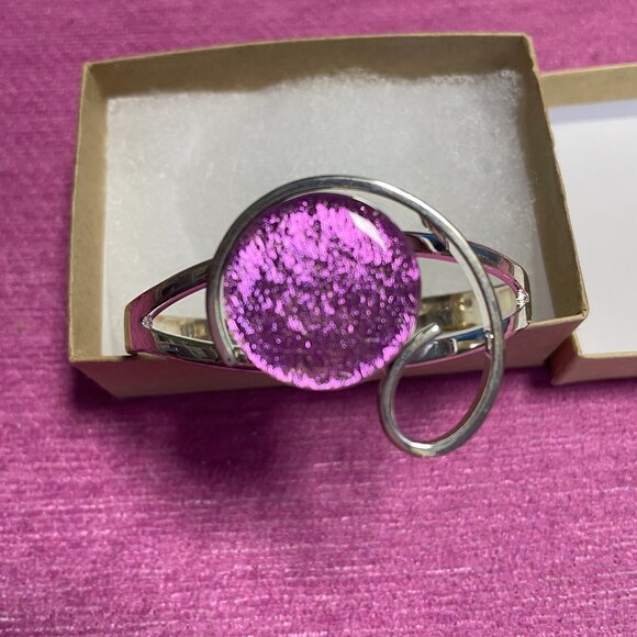 Pink Stone Metal Wrist Bracelet - Picture 1 of 6